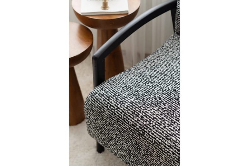 Illen Öronlappsfåtölj - Svart/Vit - Möbler - Stolar & fåtöljer - Fåtölj