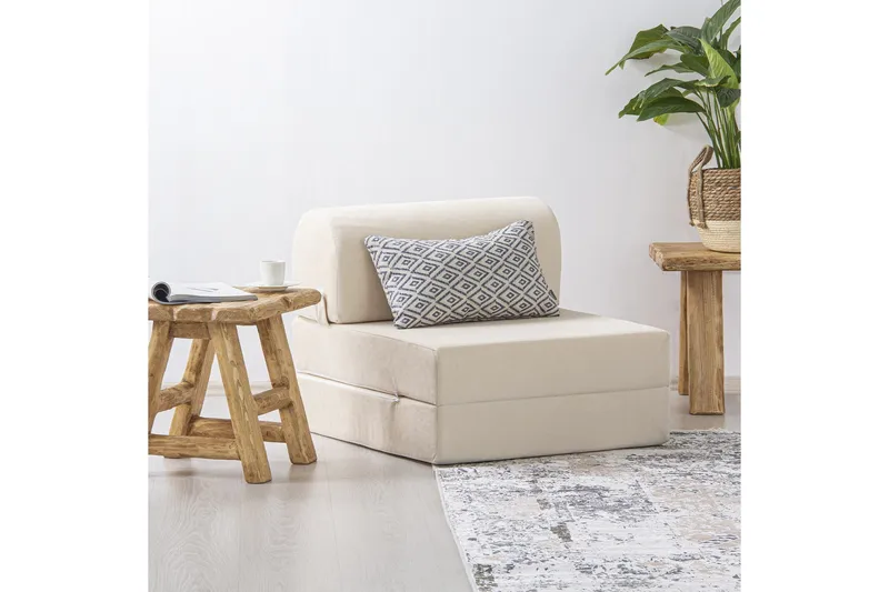 Magaria Bäddfåtölj - Beige - Möbler - Stolar & fåtöljer - Fåtölj - Bäddfåtölj