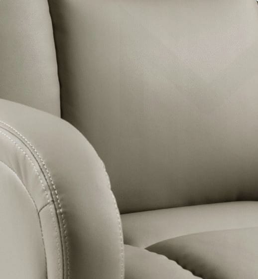 Massagefåtölj i beige PVC med fjärrkontroll - Cappuccino - Möbler - Stolar & fåtöljer - Fåtölj - Massagestol & massagefåtölj