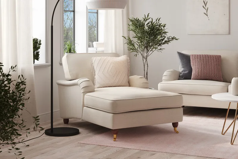 Howard Lyx Divanfåtölj - Beige - Möbler - Stolar & fåtöljer - Fåtölj - Schäslongfåtölj & divanfåtölj