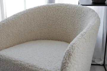 Fluffy Fåtölj - Vit - Möbler - Stolar & fåtöljer - Fåt ölj