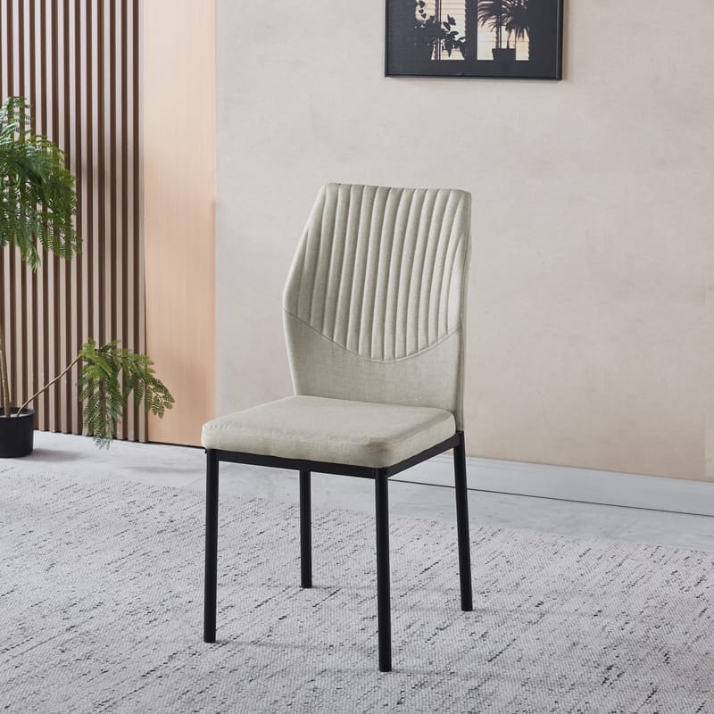 Inez matstol i beige tyg med svarta ben - Beige - Möbler - Stolar & fåtöljer - Matstol & köksstol