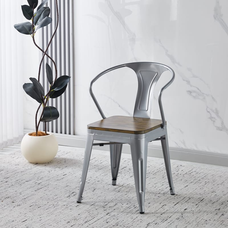 Iris karmstol i metall med träsits - Möbler - Stolar & fåtöljer - Matstol & köksstol