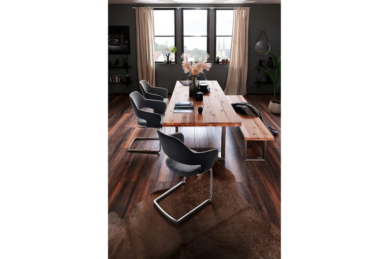 Newcastles Karmstol - Svart - Möbler - Stolar & fåtöljer - Matstol & köksstol