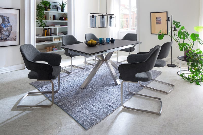 Newcastles Karmstol - Svart - Möbler - Stolar & fåtöljer - Matstol & köksstol