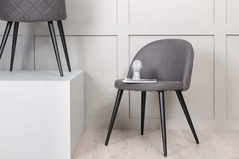 Velvet Stitches Matstol - Grå/Svart - Möbler - Stolar & fåtöljer - Matstol & köksstol
