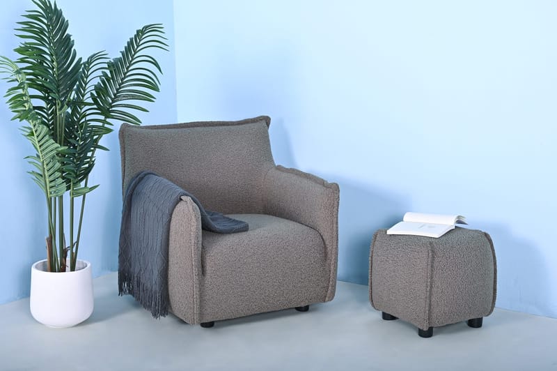 Pall 48x48 cm i mörkbeige bouclè - Gråbrun - Möbler - Stolar & fåtöljer - Pall & puff - Sittpuff