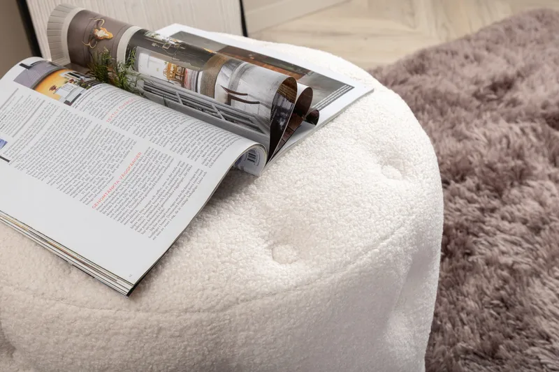 Benjamin Sittpuff - Benvit - Möbler - Stolar & fåtöljer - Pall & puff - Sittpuff