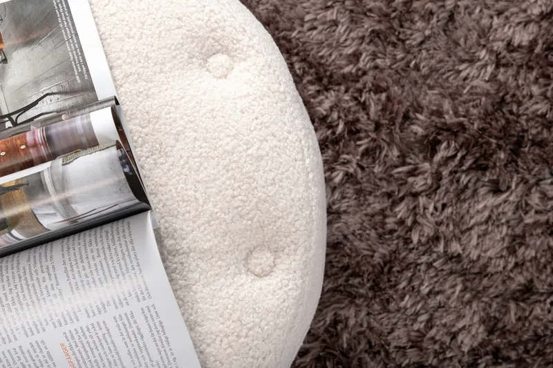 Benjamin Sittpuff - Benvit - Möbler - Stolar & fåtöljer - Pall & puff - Sittpuff