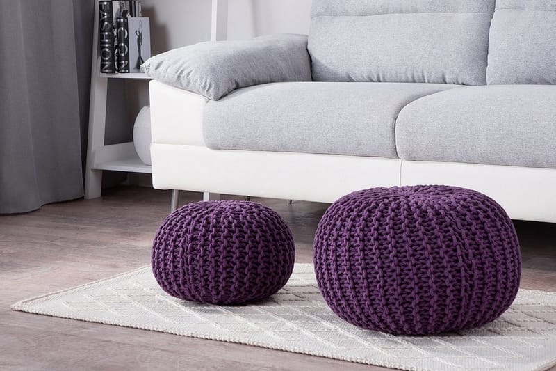 Conrad Sittpuff 50 cm - Lila - Möbler - Stolar & fåtöljer - Pall & puff - Sittpuff