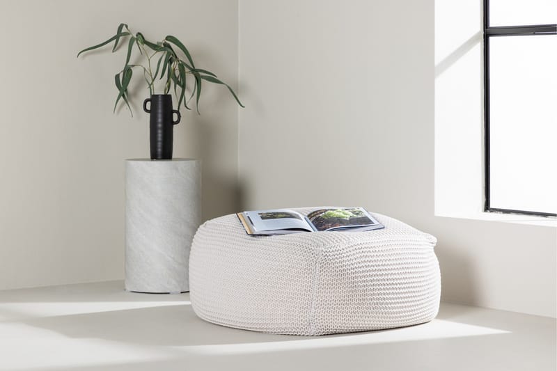 Luca Sittpuff - Cream - Möbler - Stolar & fåtöljer - Pall & puff - Sittpuff