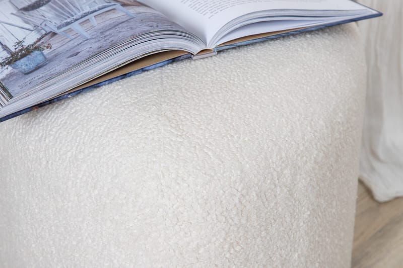 Peg Sittpuff - Vit - Möbler - Stolar & fåtöljer - Pall & puff - Sittpuff