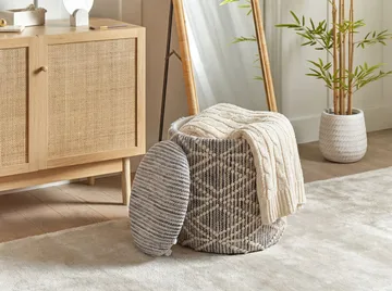 Veron Rund sittpuff med förvaring i ulltyg - grå och gräddfärgad - Möbler - Stolar & fåtöljer - Pall & puff - Sittpuff