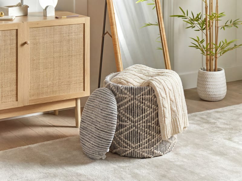 Veron Rund sittpuff med förvaring i ulltyg - grå och gräddfärgad - Möbler - Stolar & fåtöljer - Pall & puff - Sittpuff
