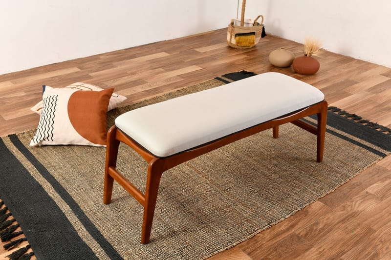 Touch Sittpall 120 cm - Valnöt/Cream - Möbler - Stolar & fåtöljer - Pall & puff