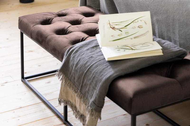 Ella Sittbänk 120cm Djuphäftad - Brun/Sammet - Möbler - Stolar & fåtöljer - Sittbänk - Hallbänk
