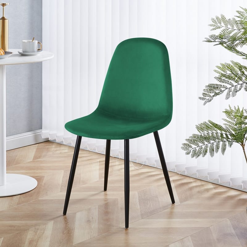 Stol i grön sammet - Carisma - mörkgrön - Möbler - Stolar & fåtöljer - Matstol & köksstol