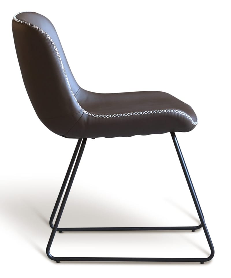 Texas stol i brun PU med ljus kontrastsöm - Brun PU med ljus kontrastsöm - Möbler - Stolar & fåtöljer - Matstol & köksstol