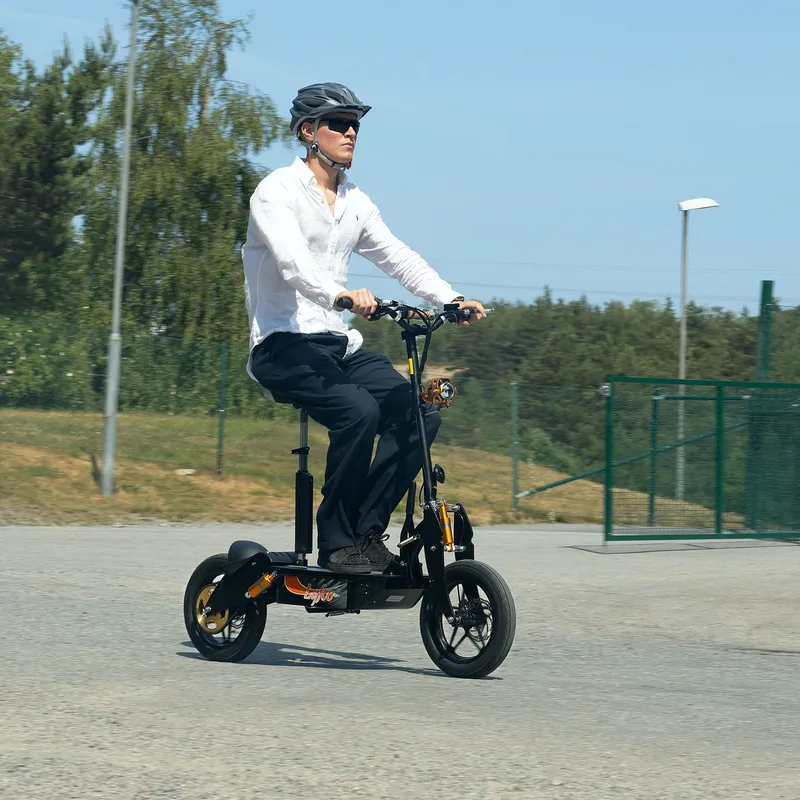 Elscooter 3000W Premium med sadel | 60 km/tim | Lyfco - Sport & fritid - Lek & sport - Lekfordon & hobbyfordon