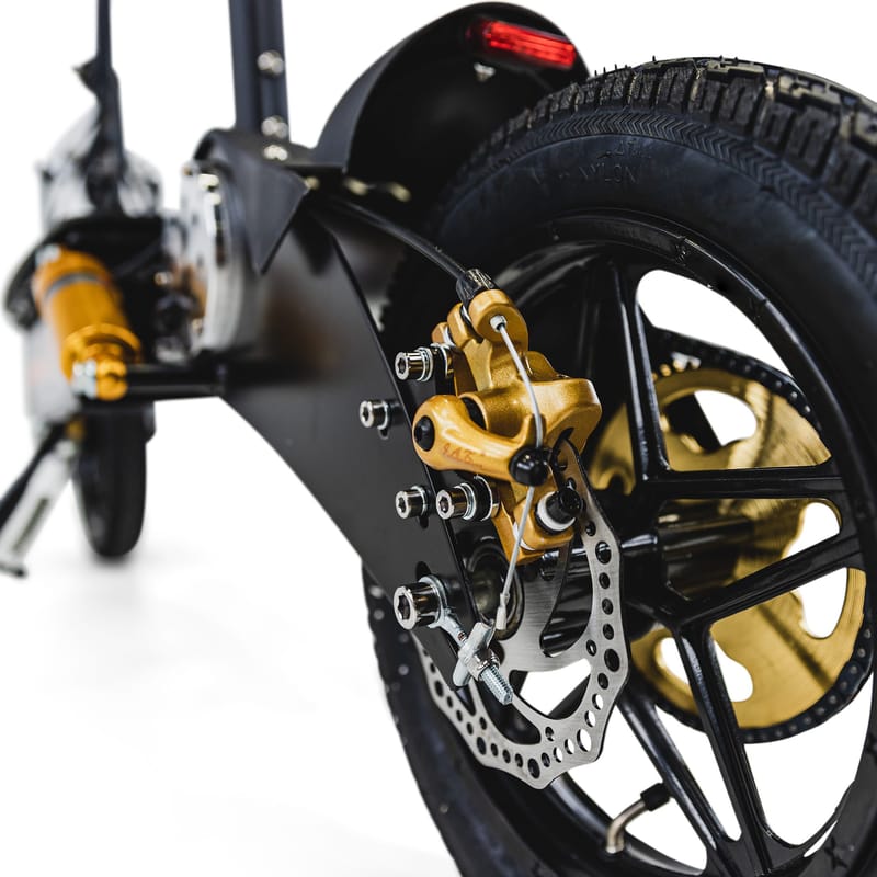 Elscooter 3000W Premium med sadel | 60 km/tim | Lyfco - Sport & fritid - Lek & sport - Lekfordon & hobbyfordon