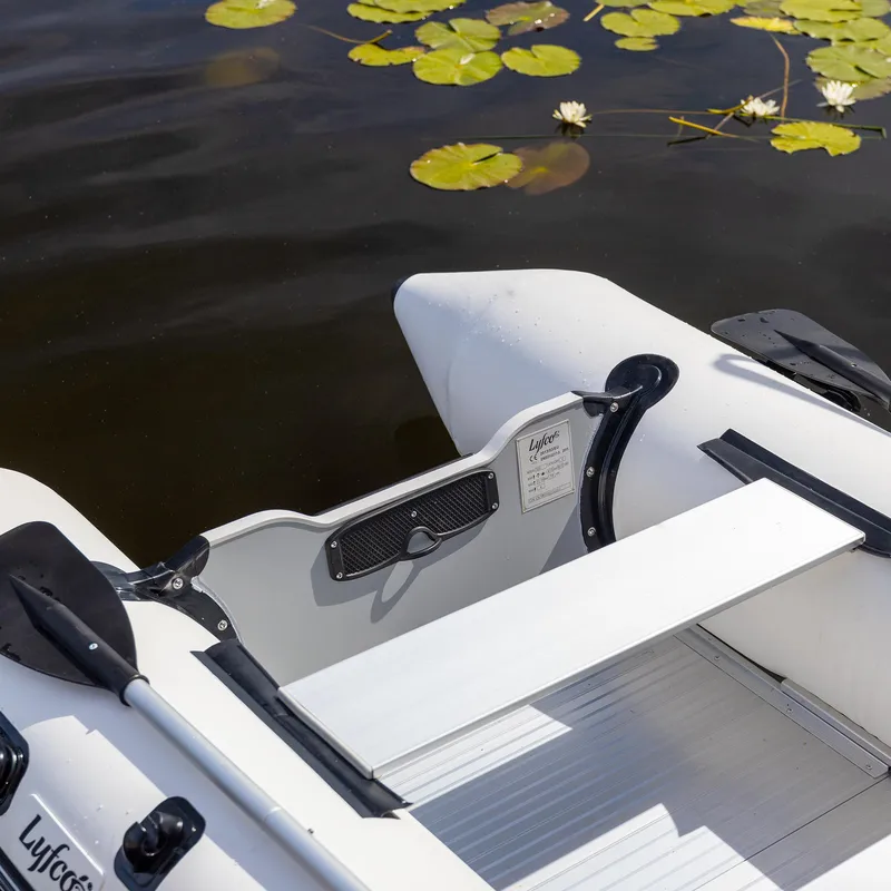 Gummibåt 330cm | För 4 personer | Aluminiumdurk | Lyfco - Vit - Sport & fritid - Marint - Båtar - Gummibåt & ribbåt