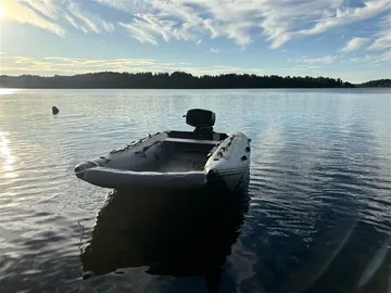Katamaran Gummibåt 300 cm | Uppblåsbar båt för 4 personer | Lyfco - Sport & fritid - Marint - Båtar - Gummibåt & ribbåt