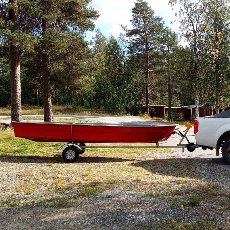 Båttrailer med vinsch | Maxlast 380kg | 400x183cm - Sport & fritid - Marint - Båttrailer & båtvagn