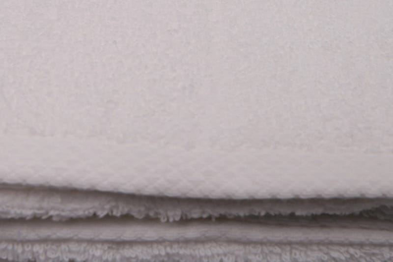 Hobby Handduk 50x90 cm - Cremevit - Textil & mattor - Badrumstextilier - Handduk