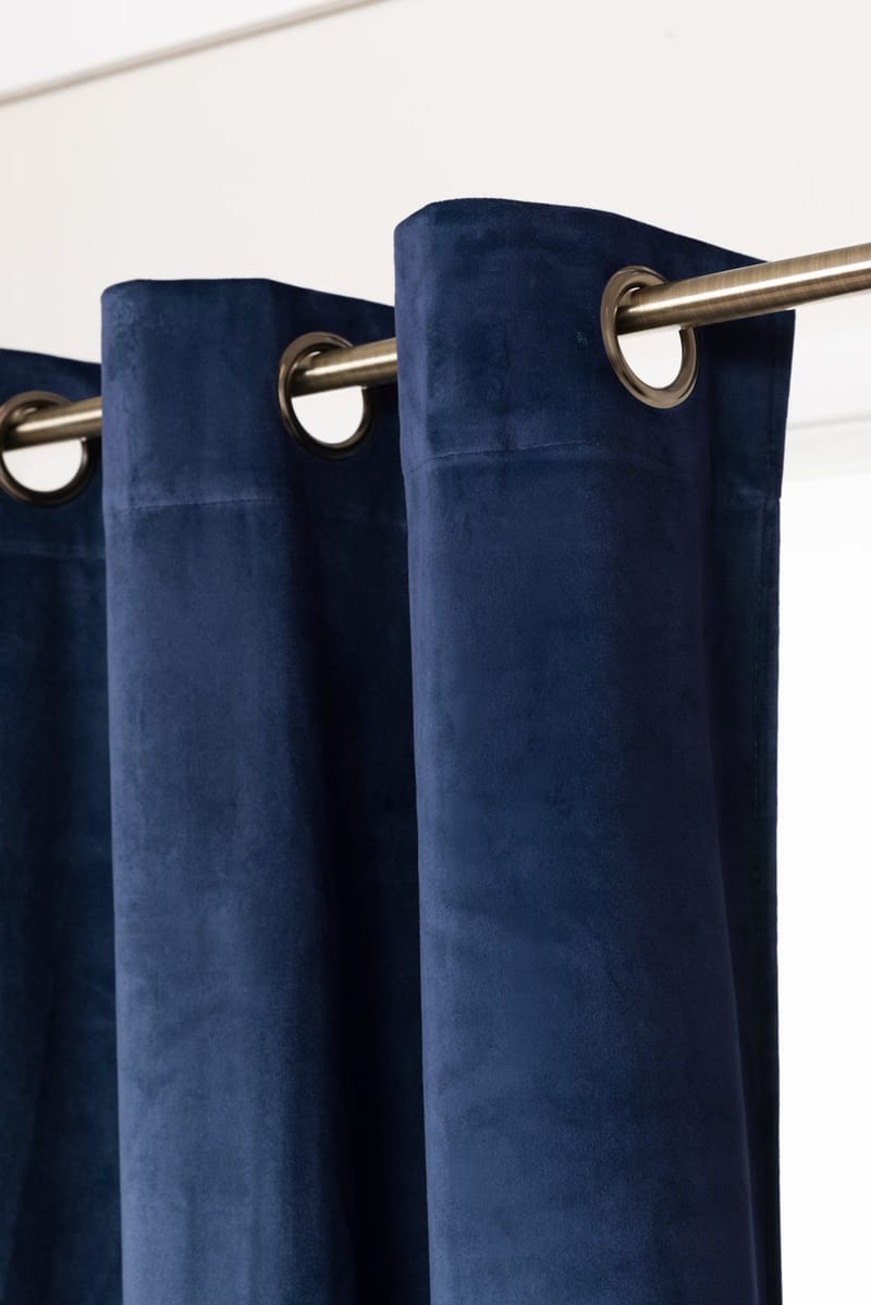 Gardin Saga 140x240 cm - Royal Blue - Textil & mattor - Gardiner - Gardinlängder
