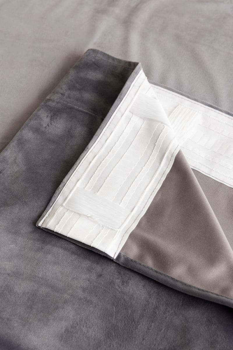 Gardin Elsa 140x250 cm - Grey - Textil & mattor - Gardiner - Gardinlängder - Veckbandslängd