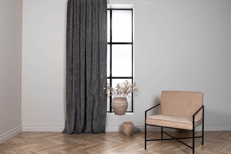 Elma Gardin 140x240 cm - Black - Textil & mattor - Gardiner - Gardinlängder - Kanallängd