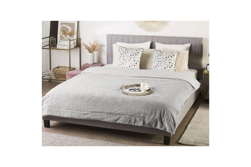 Pläd Gelik Ljusgrå - Ljusgrå - Textil & mattor - Filtar, kuddar & plädar - Filtar & plädar