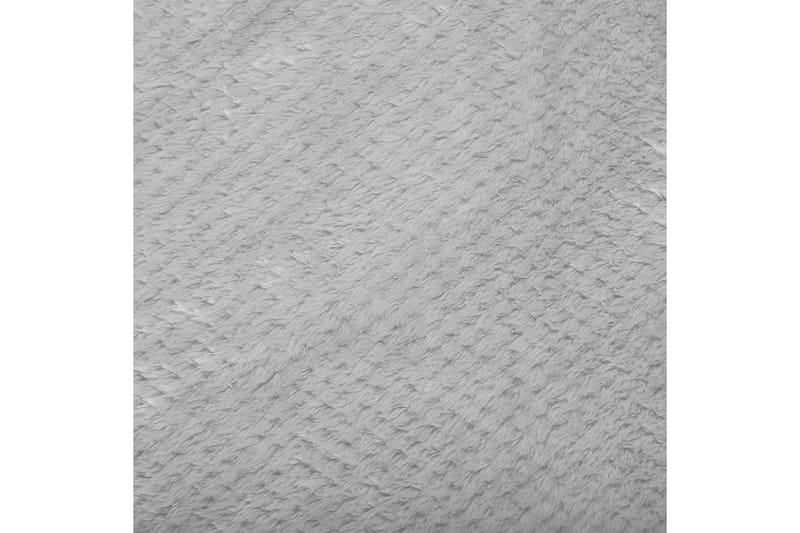 Pläd Saitler Grå, 200x220 cm - Grå, 200x220 cm - Textil & mattor - Filtar, kuddar & plädar - Filtar & plädar