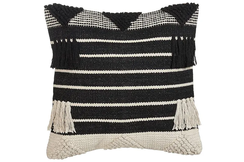 Prydnadskuddar Chittoor, undefined