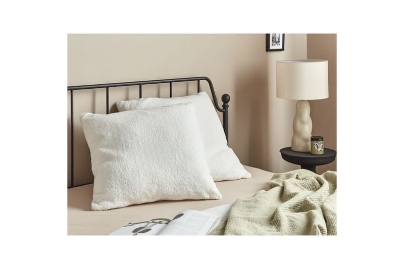Prydnadskuddar Leuzea set om 2 Vit, 60x60 cm - Vit, 60x60 cm - Textil & mattor - Filtar, kuddar & plädar - Utekudde