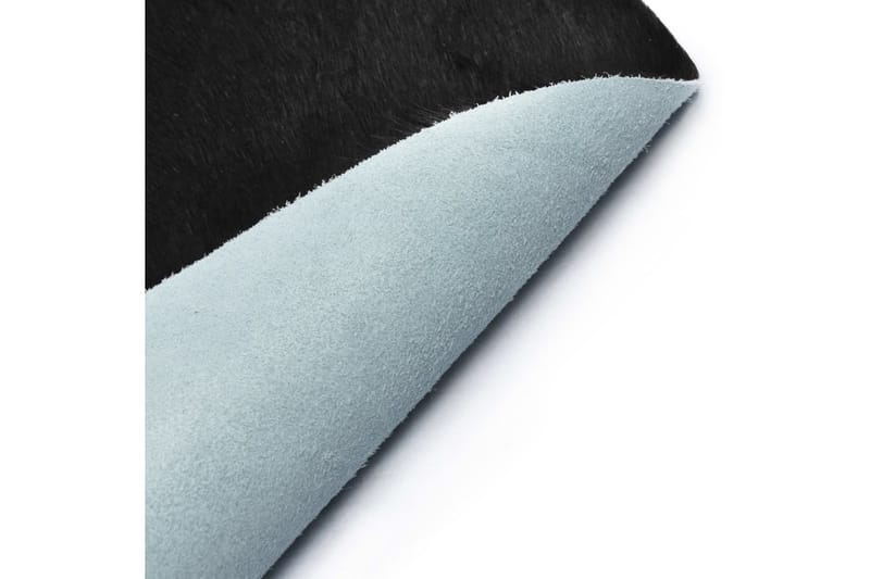 Matta äkta kohud svart och vit 150x170 cm - Svart - Fällar & skinnmattor - Koskinn