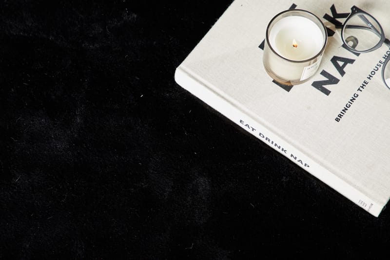 Nina Flatvävd matta Rektangulär 160x230 cm - Svart - Textil & mattor - Mattor - Flatvävda mattor