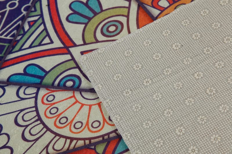 Aremana Matta 100x150 cm - Flerfärgad - Textil & mattor - Mattor - Modern matta - Friezematta