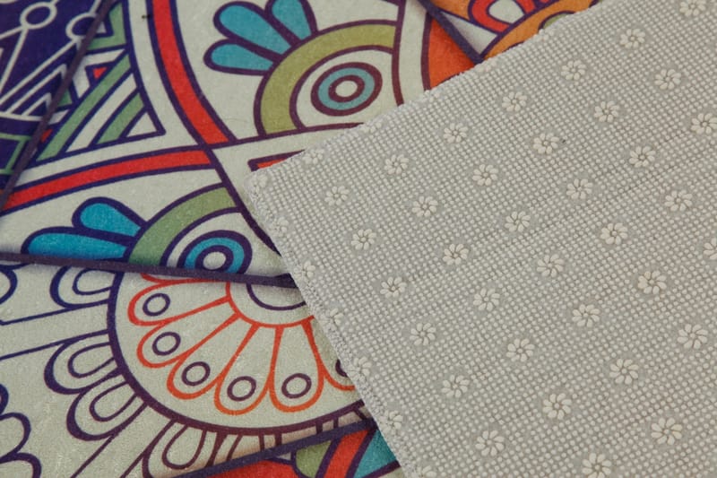 Aremana Matta 100x200 cm - Flerfärgad - Textil & mattor - Mattor - Modern matta - Friezematta