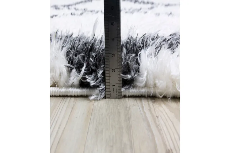 Nishiki Wiltonmatta 160x230 cm Rektangulär - Vit/Antracit - Textil & mattor - Mattor - Modern matta - Friezematta