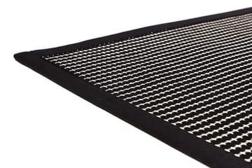 Lyyra2 Matta Rund 133 cm Svart - Vm Carpet - Textil & mattor - Mattor - Modern matta - Gångmattor
