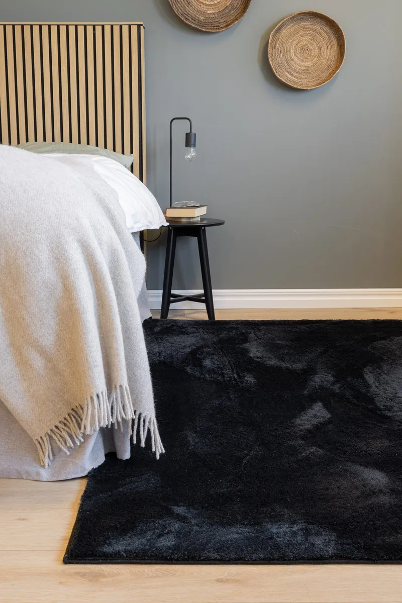 Cozy Ryamatta 133x190 cm Rektangulär - Svart - Textil & mattor - Mattor - Modern matta - Ryamatta & luggmatta