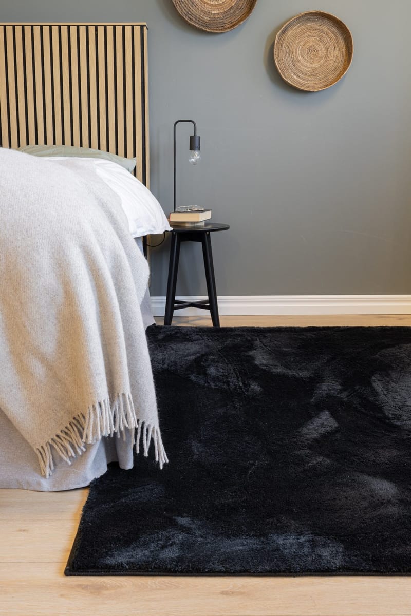 Cozy Ryamatta 160x230 cm Rektangulär - Svart - Textil & mattor - Mattor - Modern matta - Ryamatta & luggmatta