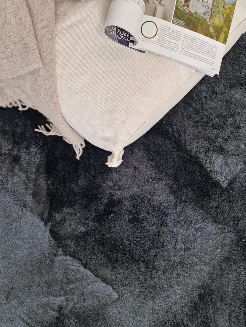 Cozy Ryamatta 160x230 cm Rektangulär - Svart - Textil & mattor - Mattor - Modern matta - Ryamatta & luggmatta