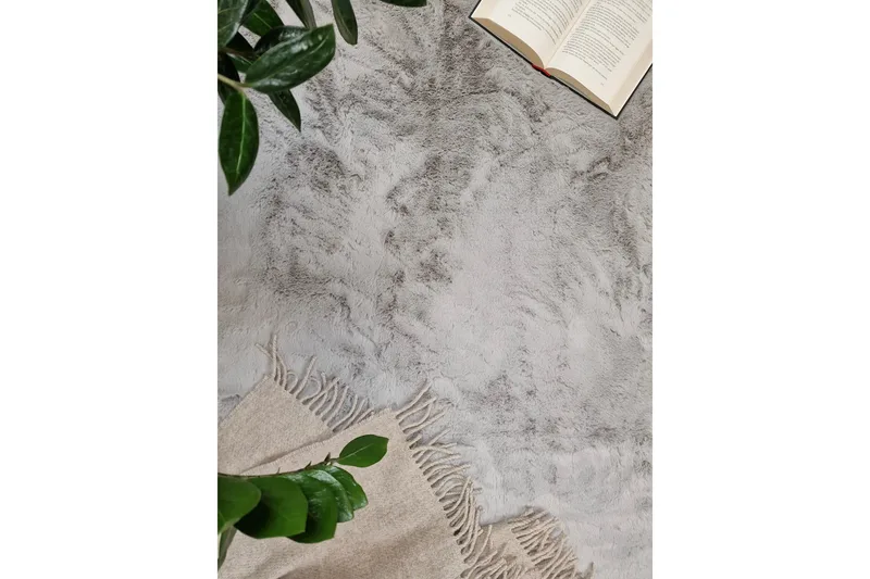 Heaven Ryamatta Grå 60*120 - Grå - Textil & mattor - Mattor - Modern matta - Ryamatta & luggmatta