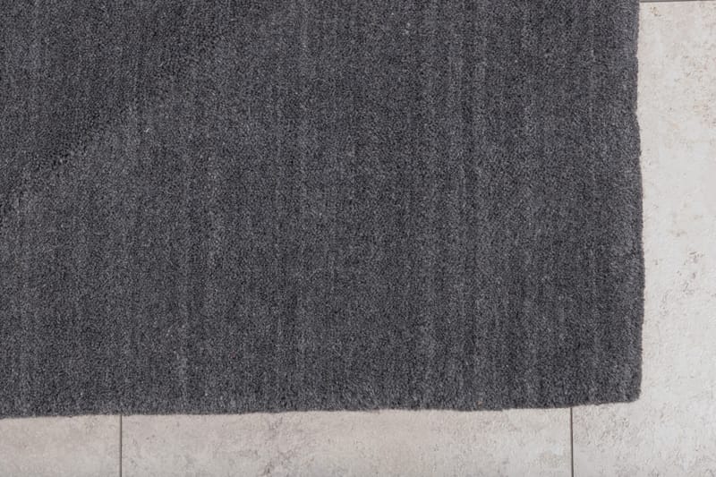 Bjurå Matta 160x230 cm - Mörkgrå - Ullmatta - Handvävda mattor