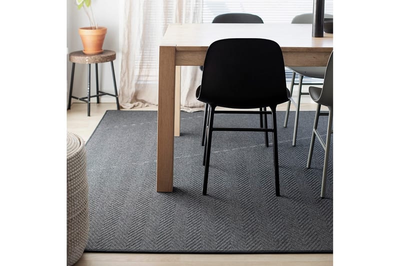 Elsa Matta Rund 133 cm Svart - Vm Carpet - Textil & mattor - Mattor - Modern matta - Ullmatta