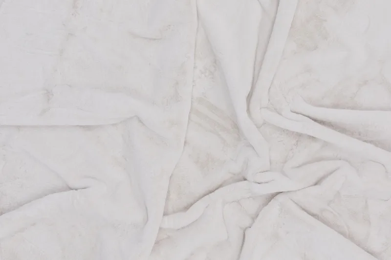 Nina Polyestermatta Rund 200 cm - Vit - Textil & mattor - Mattor - Modern matta - Viskosmatta & konstsilkesmatta