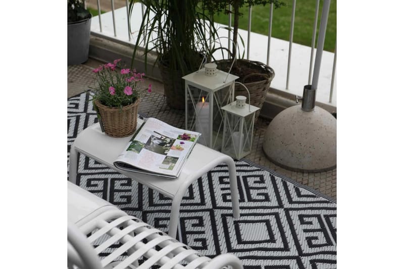 Esschert Design Utomhusmatta 120x186 cm grafisk OC12 - Svart - Textil & mattor - Mattor - Utomhusmattor