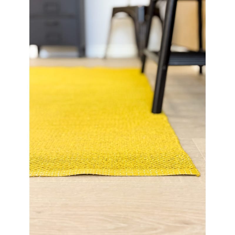 Plastmatta Hilma Plain - 70x300 cm, Gul - Textil & mattor - Mattor - Utomhusmattor - Plastmattor